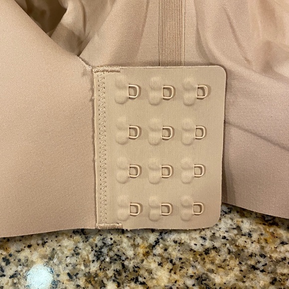 Evelyn Bobbie Wireless Beyond Bra - Picture 4 of 4